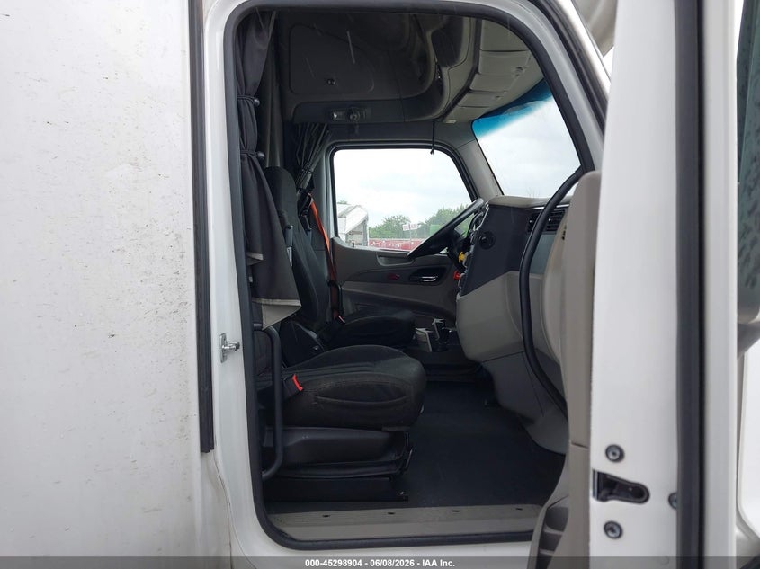 2020 Peterbilt 579 VIN 1XPBDP9X9LD689070 IAAI salvage auction — SIDE, Original (Texas), sold $7,950 on 2026-08-12 (photo 7)