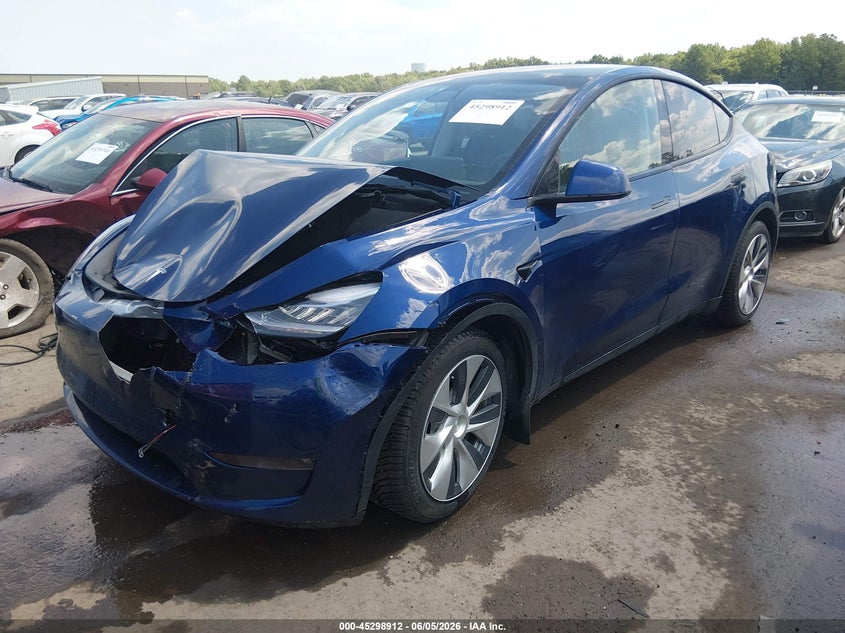 2021 Tesla Model y VIN 5YJYGAEE8MF278919 IAAI salvage auction — FRONT END, Salvage (Ohio), sold $9,925 on 2026-07-28 (photo 2)