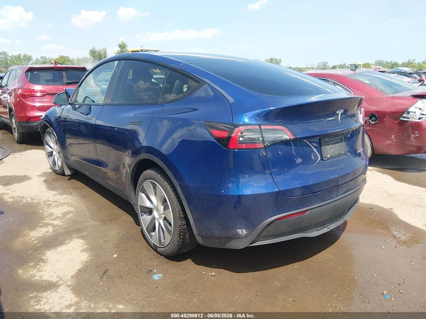 2021 Tesla Model y VIN 5YJYGAEE8MF278919 IAAI salvage auction — FRONT END, Salvage (Ohio), sold $9,925 on 2026-07-28 (photo 3)