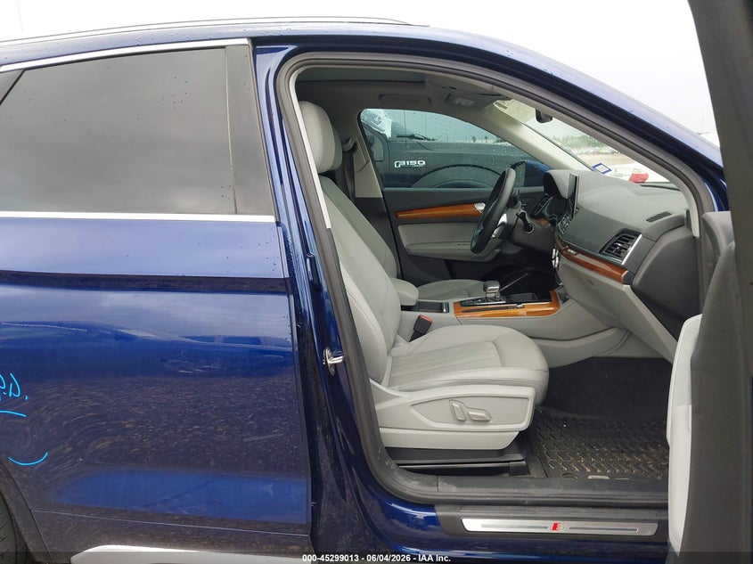 2022 Audi Q5 VIN WA1EAAFY3N2115395 IAAI salvage auction — FRONT END, Salvage Title, sold $13,000 on 2026-07-09 (photo 5)
