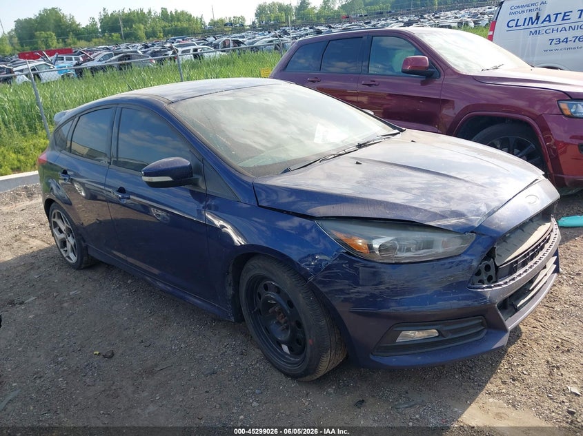 2016 Ford Focus st VIN 1FADP3L90GL200075 — IAAI salvage auction photo