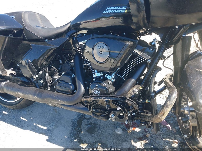 2026 Harley-davidson Road glide VIN 1HD1KH71XTB619546 IAAI salvage auction — FRONT END, Wait Title, sold $8,400 on 2026-09-16 (photo 8)