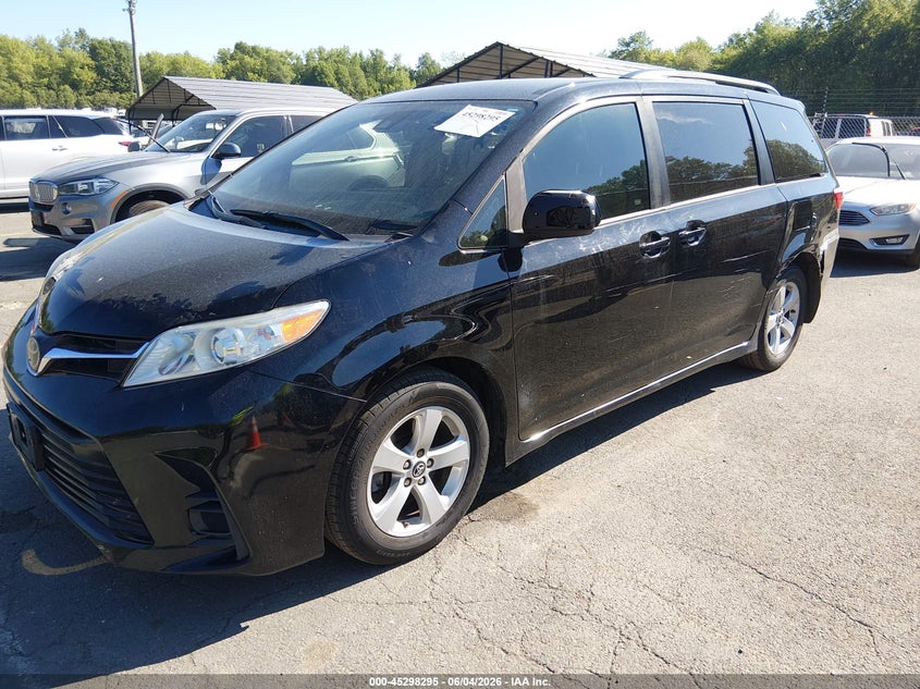 2018 Toyota Sienna VIN 5TDKZ3DC9JS957469 IAAI salvage auction — LEFT & RIGHT, Salvage Title, sold $5,100 on 2026-07-24 (photo 2)