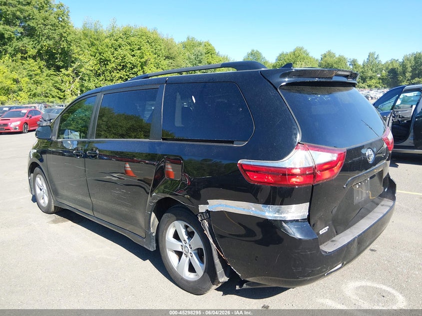 2018 Toyota Sienna VIN 5TDKZ3DC9JS957469 IAAI salvage auction — LEFT & RIGHT, Salvage Title, sold $5,100 on 2026-07-24 (photo 3)