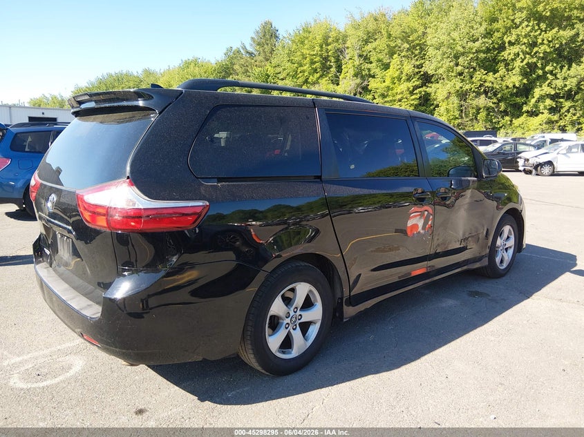 2018 Toyota Sienna VIN 5TDKZ3DC9JS957469 IAAI salvage auction — LEFT & RIGHT, Salvage Title, sold $5,100 on 2026-07-24 (photo 4)