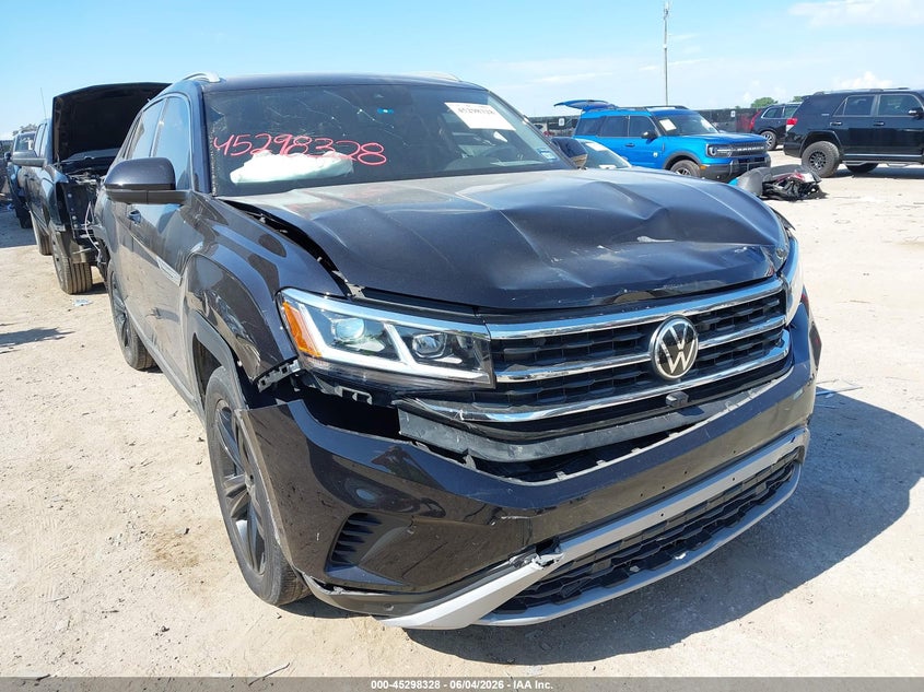 2021 Volkswagen Atlas cross sport VIN 1V2TE2CA9MC207603 IAAI salvage auction — FRONT & REAR, Salvage Title, sold $4,300 on 2026-07-28 (photo 1)