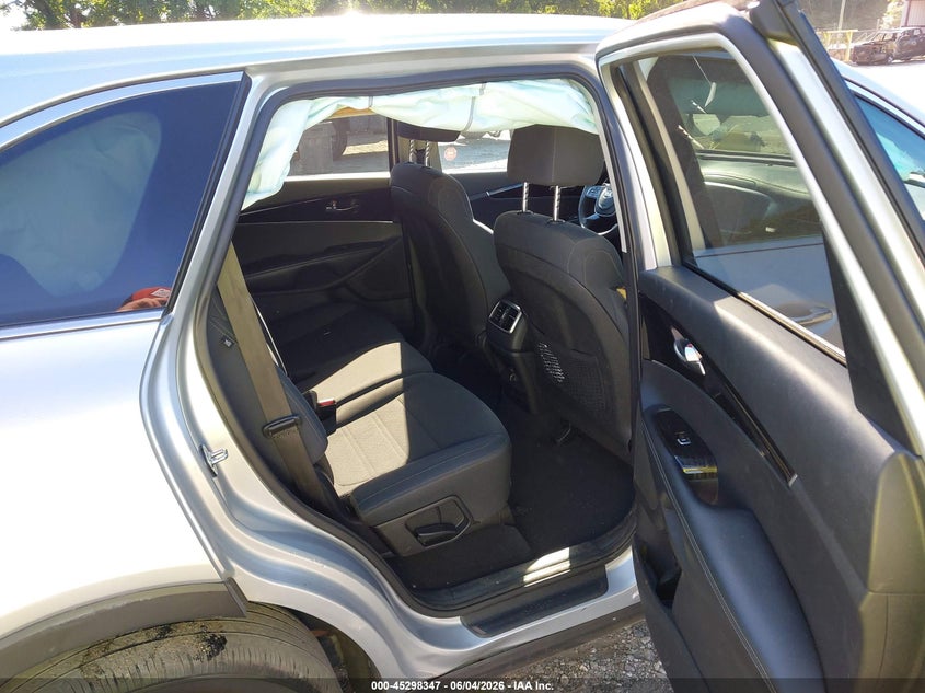 2019 Kia Sorento VIN 5XYPG4A39KG588407 IAAI salvage auction — RIGHT SIDE, Salvage (Georgia), sold $2,450 on 2026-07-24 (photo 8)