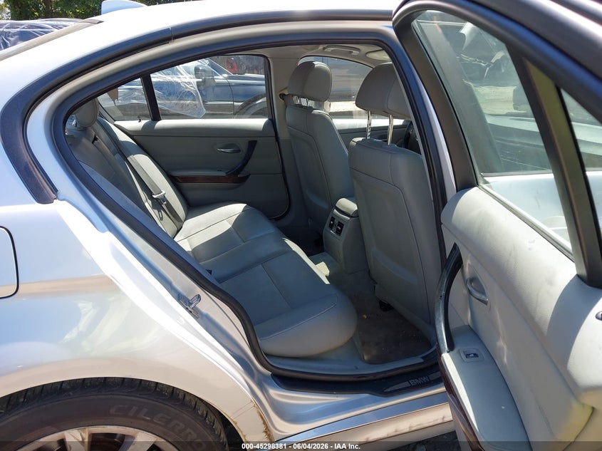 2011 BMW 3 series VIN WBAPH7G55BNN04497 IAAI salvage auction — SIDE, Salvage (Georgia), sold $475 on 2026-07-18 (photo 8)