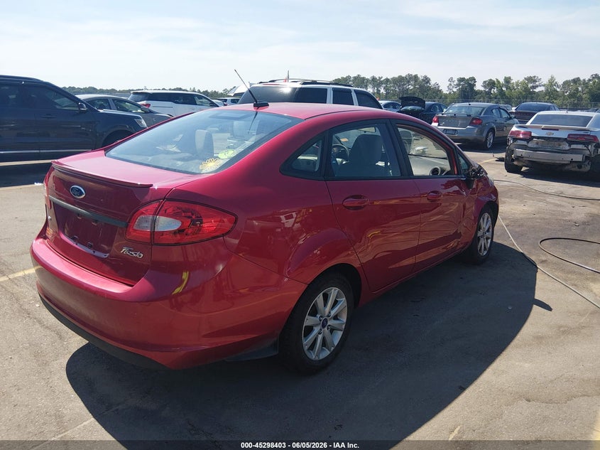 2012 Ford Fiesta VIN 3FADP4BJ5CM155936 IAAI salvage auction — SIDE, Salvage Title, sold $525 on 2026-07-18 (photo 4)