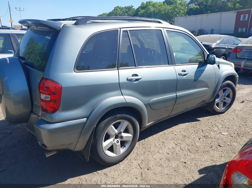 2004 Toyota Rav 4 VIN JTEHD20V640002447 IAAI salvage auction — NORMAL WEAR, Clear (Massachusetts), sold $1,025 on 2026-07-07 (photo 4)