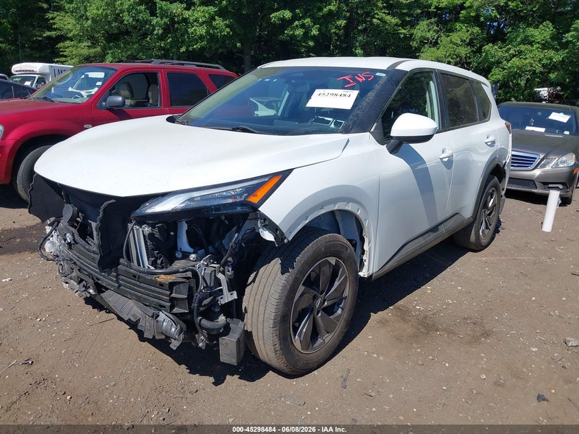 2024 Nissan Rogue VIN JN8BT3BB3RW445167 IAAI salvage auction — FRONT END, Salvage Title, sold $4,700 on 2026-07-07 (photo 2)