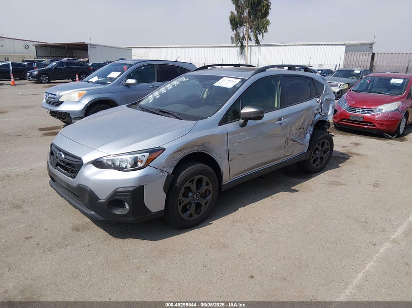 2023 Subaru Xv VIN JF2GTHSCXPH236339 IAAI salvage auction — LEFT SIDE, Salvage Title, sold $1,250 on 2026-07-29 (photo 2)