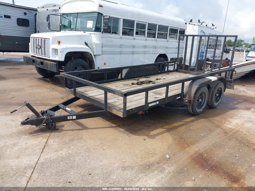 2021 Carry on Trailer VIN 4YMBU1425MT039893 IAAI salvage auction — FRONT END, Salvage (Texas), sold $400 on 2026-07-09 (photo 2)