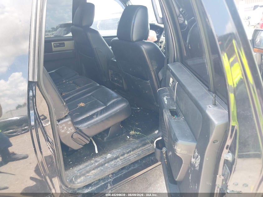 2017 Ford Expedition VIN 1FMJK1KT9HEA66309 IAAI salvage auction — RIGHT FRONT, Salvage (Texas), sold $975 on 2026-07-19 (photo 8)