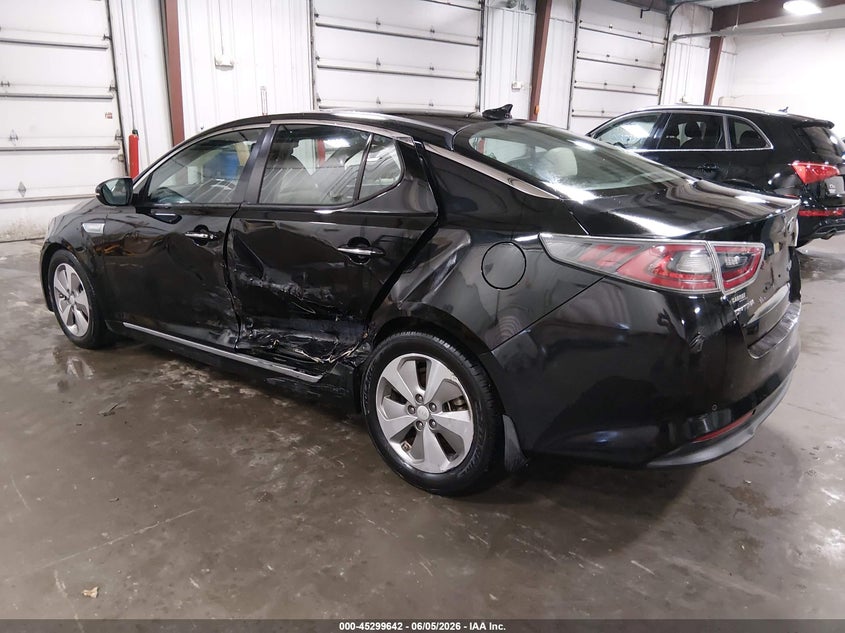 2016 Kia Optima VIN KNAGN4AD8G5095135 IAAI salvage auction — LEFT SIDE, Salvage (Iowa), sold $500 on 2026-07-28 (photo 3)