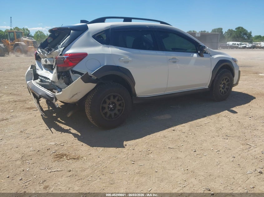 2023 Subaru Xv VIN JF2GTHSC9PH225316 IAAI salvage auction — REAR END, Salvage Title, sold $3,850 on 2026-07-29 (photo 4)