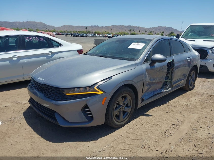 2022 Kia K5 VIN 5XXG24J28NG147463 IAAI salvage auction — LEFT SIDE, Salvage Title, sold $4,050 on 2026-07-14 (photo 2)