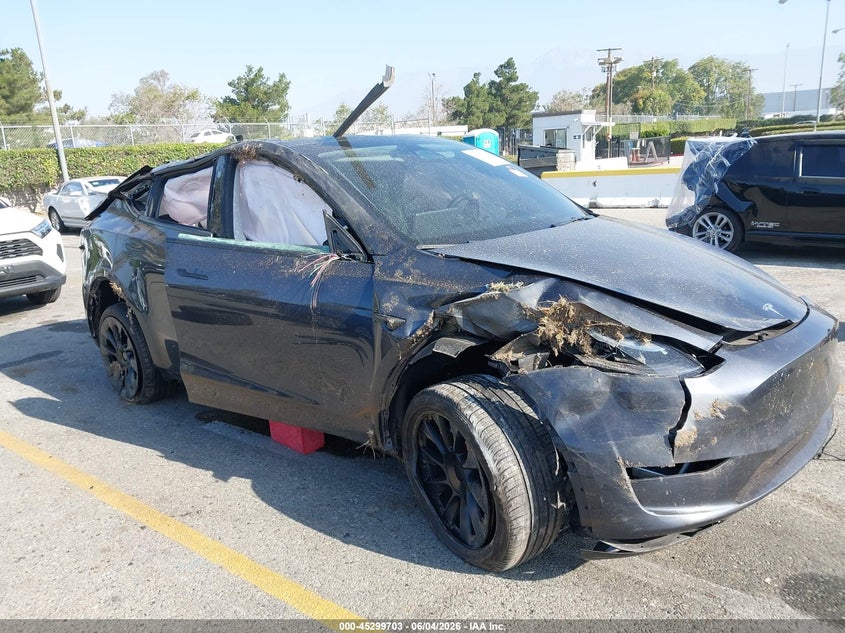 2024 Tesla Model y VIN 7SAYGDEE1RA233359 IAAI salvage auction — ROLLOVER, Salvage Title, sold $1,750 on 2026-07-21 (photo 1)
