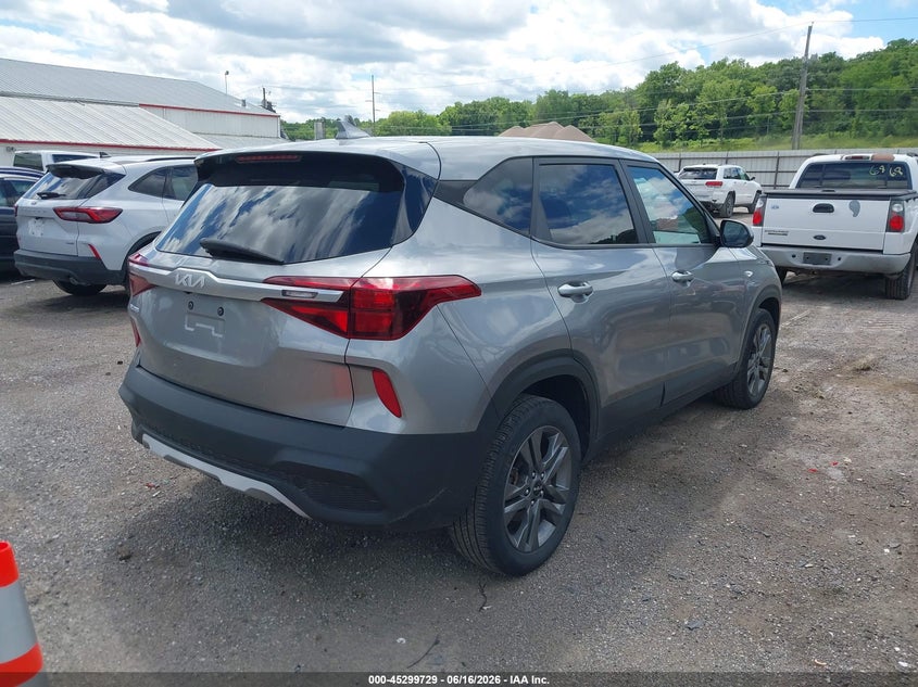 2023 Kia Seltos VIN KNDEPCAA6P7386063 IAAI salvage auction — HAIL, Salvage (Iowa), sold $8,750 on 2026-07-20 (photo 4)