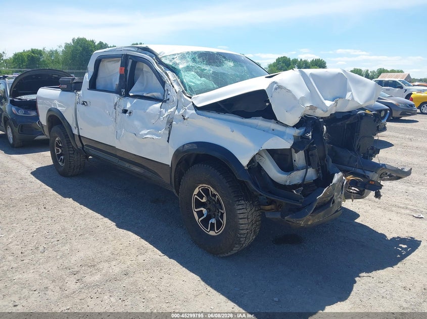 2018 Ram 1500 VIN 1C6RR7YT6JS122430 IAAI salvage auction — FRONT END, Salvage Title, sold $1,100 on 2026-10-01 (photo 1)