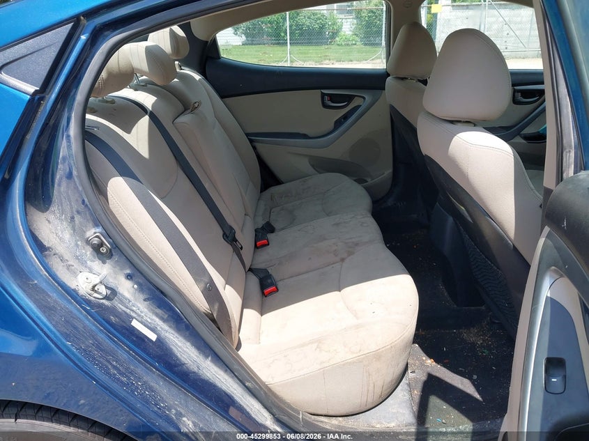 2015 Hyundai Elantra VIN KMHDH4AE8FU329828 IAAI salvage auction — RIGHT SIDE, Salvage (Ohio), sold $525 on 2026-07-20 (photo 8)