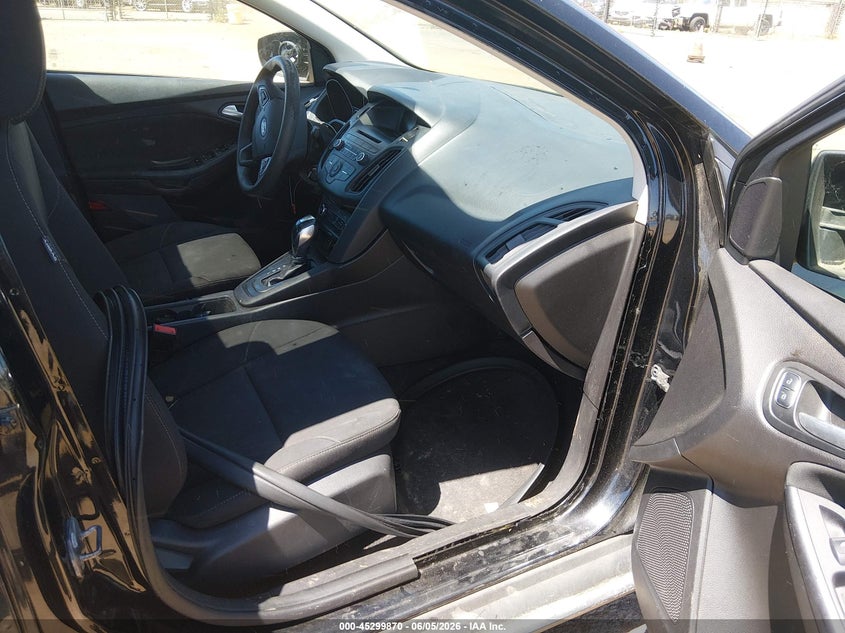 2015 Ford Focus VIN 1FADP3F23FL244035 IAAI salvage auction — NORMAL WEAR, Salvage Title, sold $400 on 2026-07-15 (photo 5)