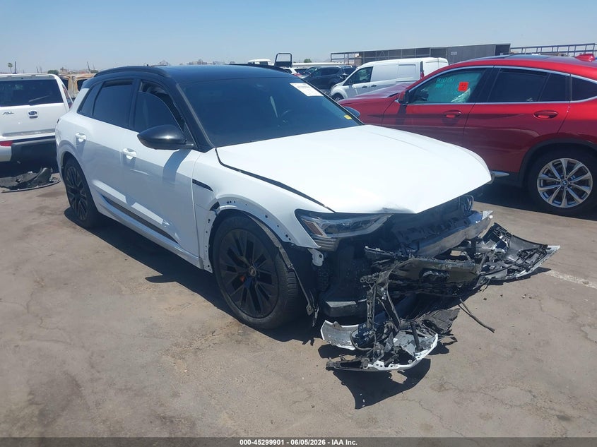 2024 Audi Q8 VIN WA15AAGE0RB020190 — IAAI salvage auction photo
