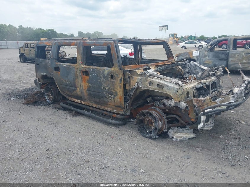 2004 Hummer H2 VIN 5GRGN23U24H113464 IAAI salvage auction — TOTAL BURN, Parts Only (Arkansas), sold $75 on 2026-07-29 (photo 1)