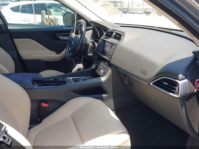 2018 Jaguar F-pace VIN SADCJ2FX2JA250625 IAAI salvage auction — FRONT END, Salvage Title, sold $3,150 on 2026-07-13 (photo 5)