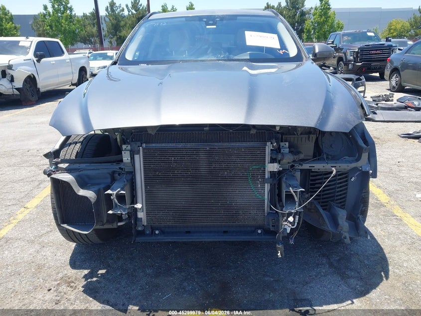 2018 Jaguar F-pace VIN SADCJ2FX2JA250625 IAAI salvage auction — FRONT END, Salvage Title, sold $3,150 on 2026-07-13 (photo 6)