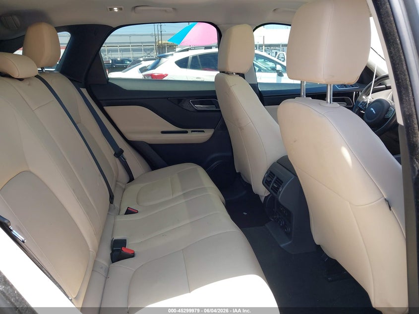 2018 Jaguar F-pace VIN SADCJ2FX2JA250625 IAAI salvage auction — FRONT END, Salvage Title, sold $3,150 on 2026-07-13 (photo 8)