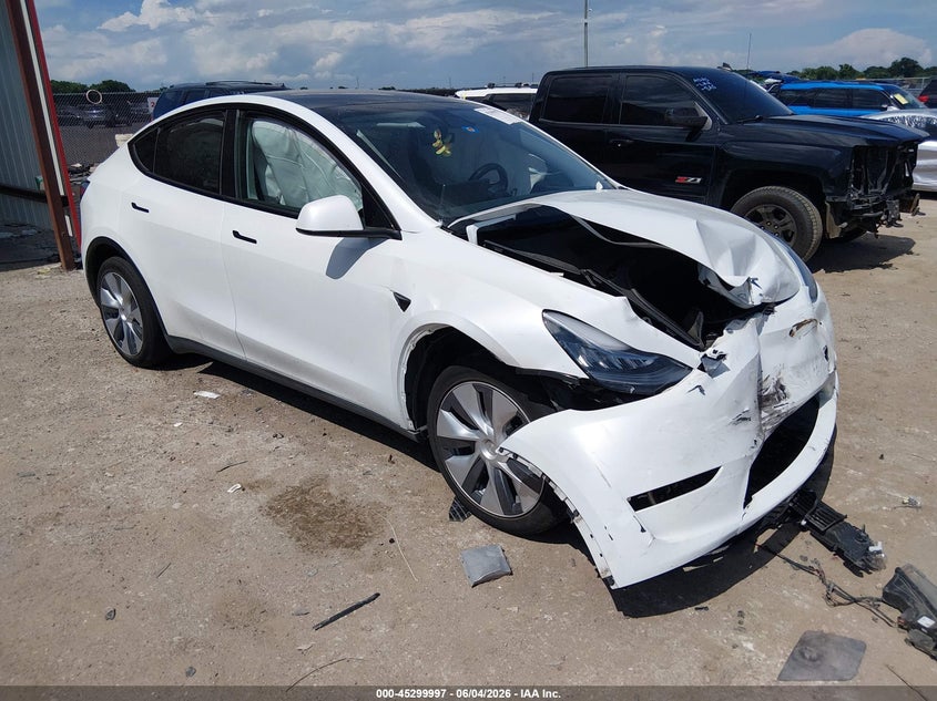 2023 Tesla Model y VIN 7SAYGDEE5PA032769 IAAI salvage auction — FRONT END, Salvage Title, sold $10,000 on 2026-07-12 (photo 1)