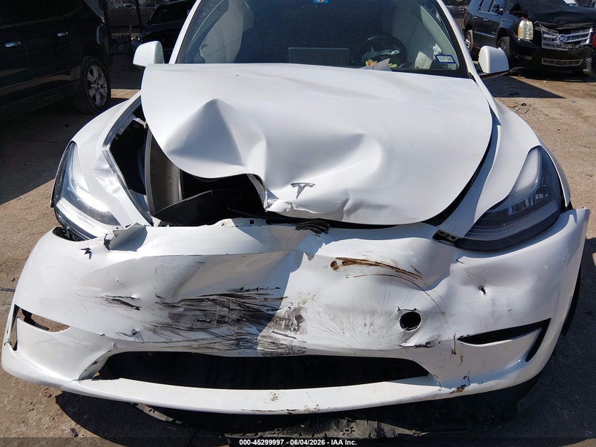 2023 Tesla Model y VIN 7SAYGDEE5PA032769 IAAI salvage auction — FRONT END, Salvage Title, sold $10,000 on 2026-07-12 (photo 6)
