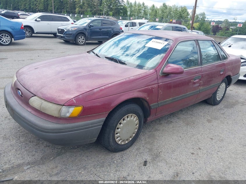 1992 Ford Taurus VIN 1FACP50U9NG277095 IAAI salvage auction — NORMAL WEAR, Clear (Washington), sold $250 on 2026-07-08 (photo 2)
