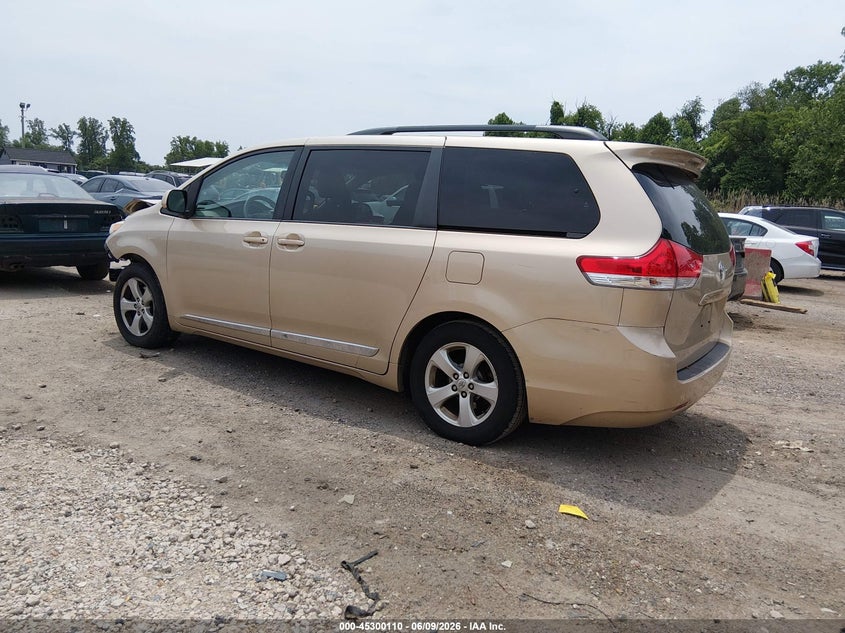 2013 Toyota Sienna VIN 5TDKK3DC8DS334997 IAAI salvage auction — FRONT END, Salvage Title, sold $1,250 on 2026-07-09 (photo 3)