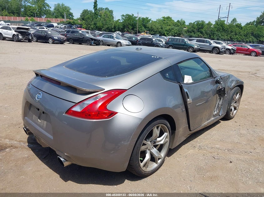 2009 Nissan 370z VIN JN1AZ44E49M400532 IAAI salvage auction — RIGHT SIDE, Salvage (Pennsylvania), sold $4,200 on 2026-07-10 (photo 4)