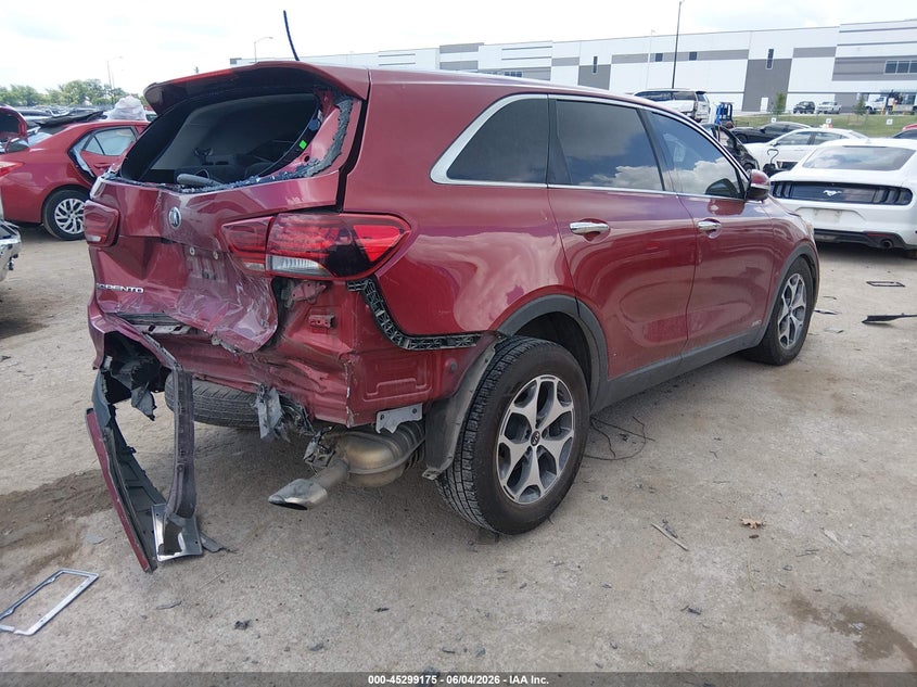 2020 Kia Sorento VIN 5XYPGDA53LG614986 IAAI salvage auction — FRONT & REAR, Salvage Title, sold $1,325 on 2026-07-28 (photo 4)