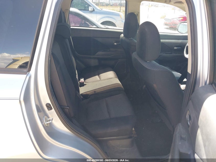 2014 Mitsubishi Outlander VIN JA4AZ3A39EZ008342 IAAI salvage auction — NORMAL WEAR, Clear-Dealer Only (Arizona), sold $1,250 on 2026-07-27 (photo 8)