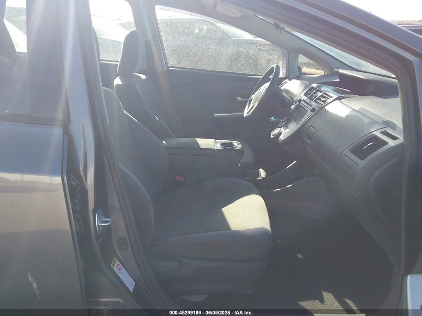 2014 Toyota Prius v VIN JTDZN3EU3E3317900 IAAI salvage auction — ENGINE DAMAGE, Salvage Title, sold $1,700 on 2026-07-29 (photo 5)
