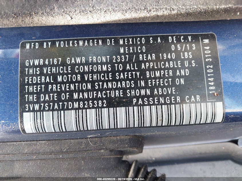 2013 Volkswagen Beetle VIN 3VW7S7AT7DM825382 IAAI salvage auction — ENGINE DAMAGE, Salvage (Texas), sold $700 on 2026-07-09 (photo 9)