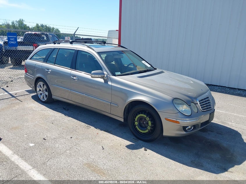 2009 Mercedes-benz E-class VIN WDBUH87XX9B378659 IAAI salvage auction — FRONT END, Clear (Indiana), sold $925 on 2026-07-16 (photo 1)