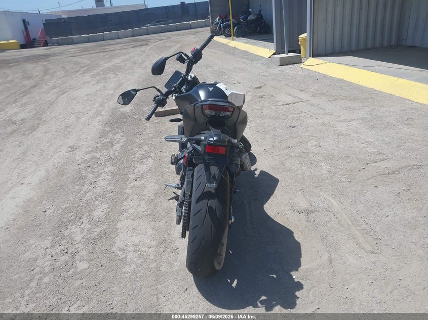 2025 Yamaha Mt VIN JYARN94Y7SA000597 IAAI salvage auction — FRONT END, Salvage Title, sold $25 on 2026-07-29 (photo 6)