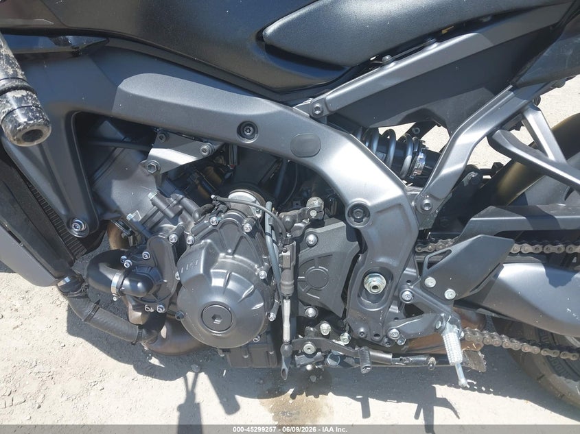 2025 Yamaha Mt VIN JYARN94Y7SA000597 IAAI salvage auction — FRONT END, Salvage Title, sold $25 on 2026-07-29 (photo 9)