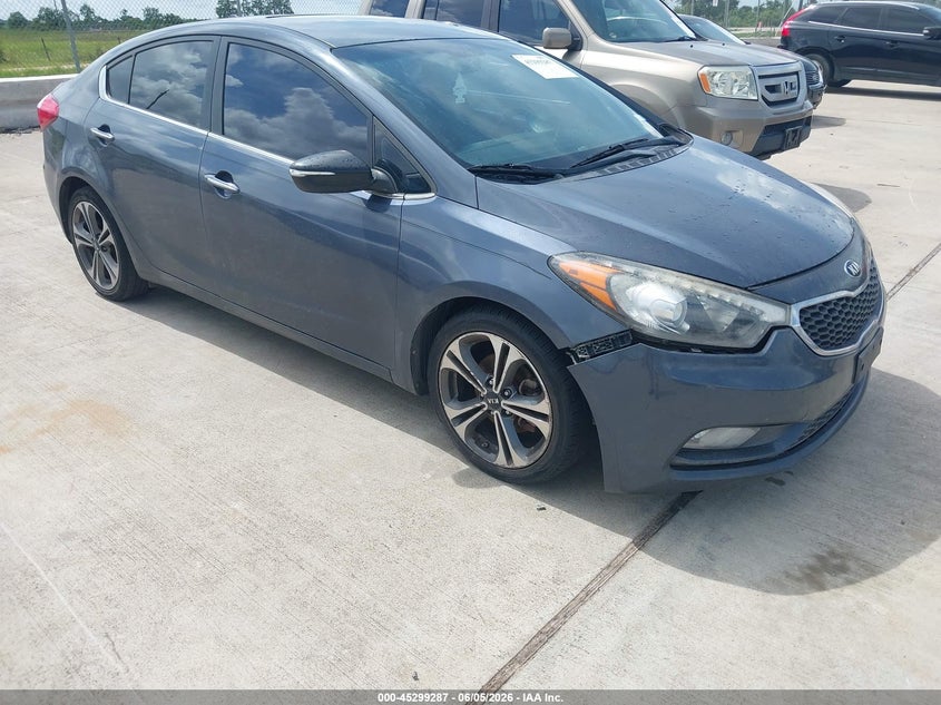 2016 Kia Forte VIN KNAFZ4A8XG5504836 IAAI salvage auction — WATER/FLOOD, Salvage (Texas), sold $1,075 on 2026-07-17 (photo 1)