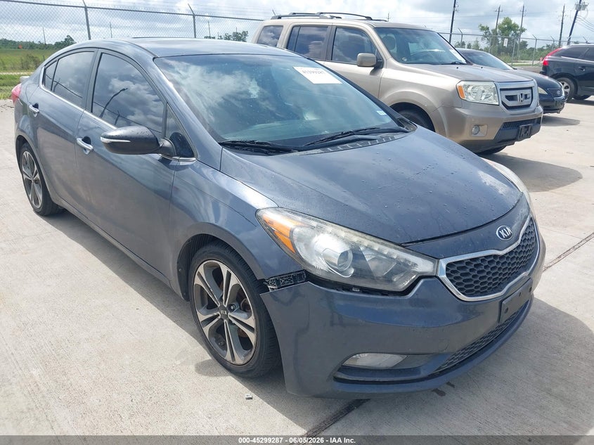 2016 Kia Forte VIN KNAFZ4A8XG5504836 IAAI salvage auction — WATER/FLOOD, Salvage (Texas), sold $1,075 on 2026-07-17 (photo 6)