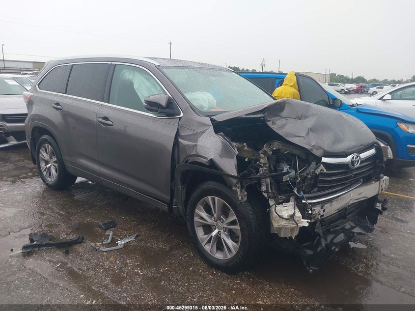 2015 Toyota Highlander VIN 5TDJKRFH1FS150849 IAAI salvage auction — FRONT END, Salvage Title, sold $5,475 on 2026-07-08 (photo 1)