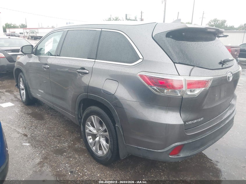 2015 Toyota Highlander VIN 5TDJKRFH1FS150849 IAAI salvage auction — FRONT END, Salvage Title, sold $5,475 on 2026-07-08 (photo 3)