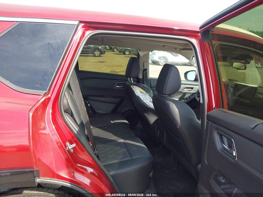2026 Nissan Rogue VIN JN8BT3DD3TW477039 IAAI salvage auction — LEFT SIDE, Salvage Title, sold $10,100 on 2026-07-10 (photo 8)