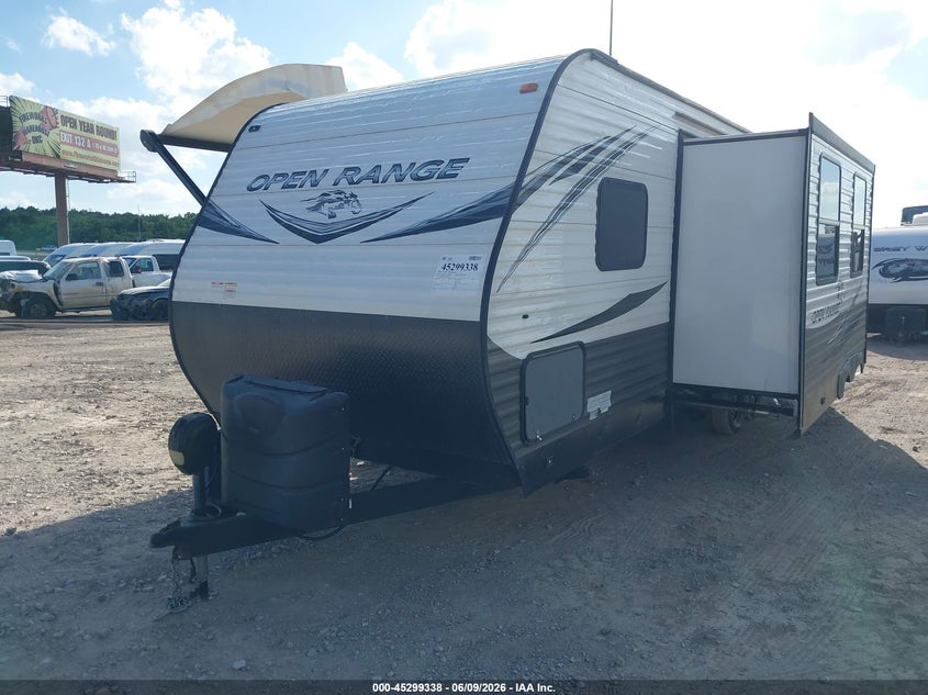 2021 Highland ridge Open range VIN 58TBH0BP0M15L3294 IAAI salvage auction — HAIL, Wait Title, sold $5,950 on 2026-10-07 (photo 2)