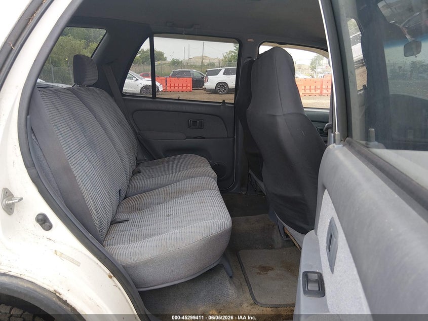 1997 Toyota 4runner VIN JT3HN86R0V0069971 IAAI salvage auction — NORMAL WEAR, Clear (Illinois), sold $425 on 2026-07-08 (photo 8)